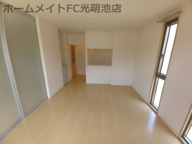 シャーメゾン深井の居間・リビング