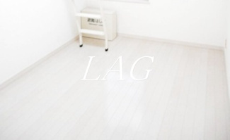 【居間・リビング】 | グローリア北千住 | 洋室のお部屋です。