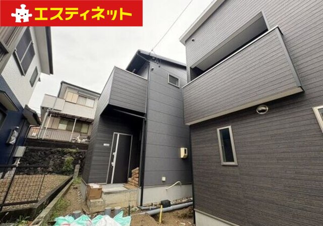 Land court 成岩駅 D