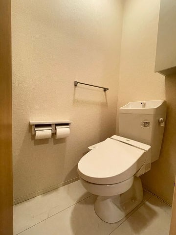 尼崎市長洲西通２丁目のアパートのトイレ|清潔感のあるトイレです
