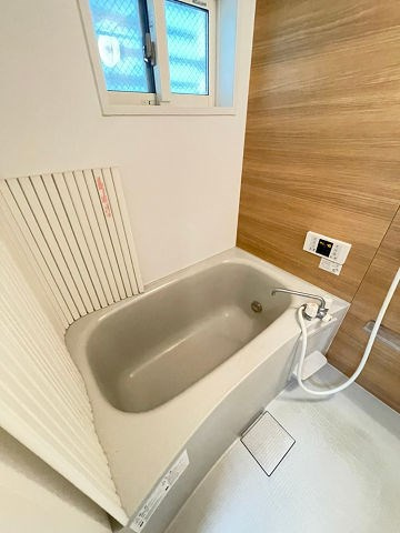 尼崎市長洲西通２丁目のアパートの浴室|きれいなお風呂です