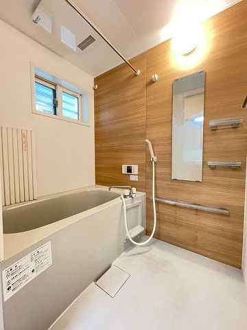 尼崎市長洲西通２丁目のアパートの浴室|お風呂で日々の疲れを落としましょう