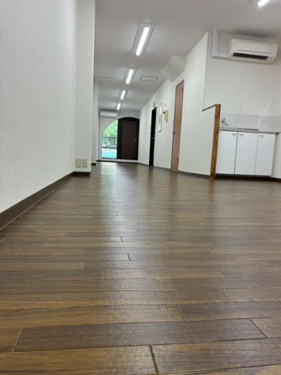 市川市行徳駅前２丁目の店舗事務所の内装