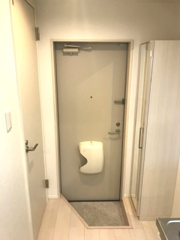 ハーモニーテラス清水Ⅳの玄関