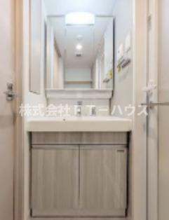 S-RESIDENCE原木中山azureの独立洗面台