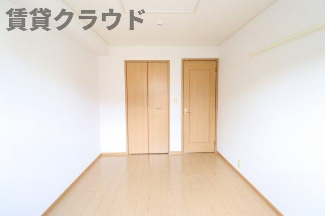 レイングレースⅠの寝室|開放的な寝室です