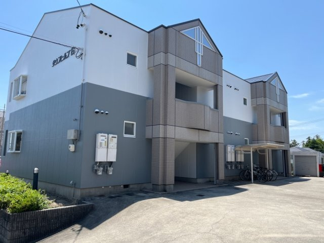 B棟の外観