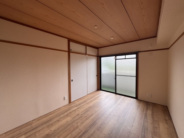 メロディタカノの寝室