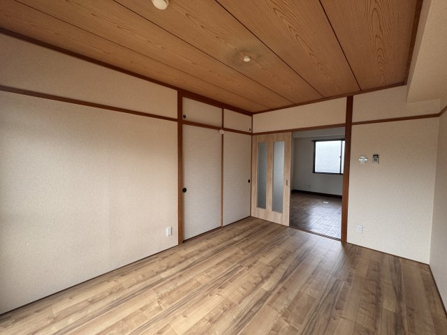 メロディタカノの洋室
