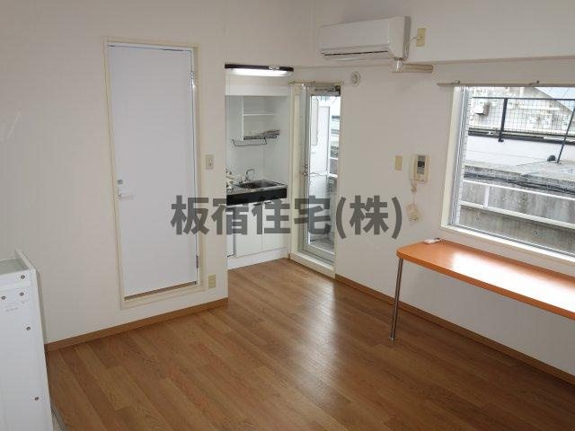 【居間・リビング】 | ロゼメゾン須磨 | 他室の参考写真です。