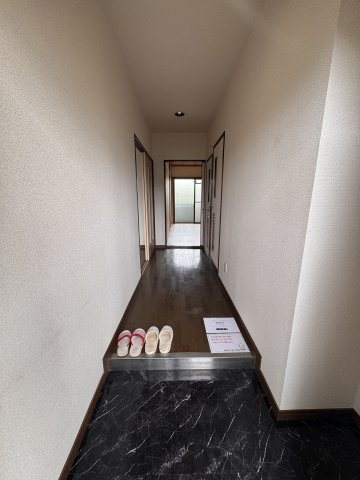 メロディタカノの玄関