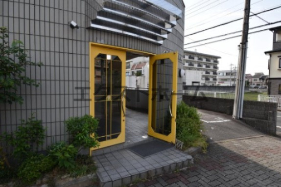 メロディタカノのエントランス