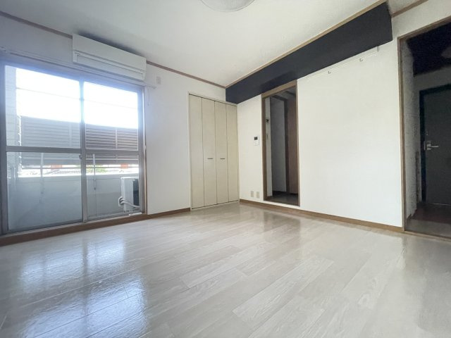 寝屋川市池田本町のアパートの洋室