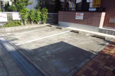 【駐車場】 | ドミール関空