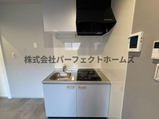 ガレージハウス【Hajime】高宮ベースのキッチン|キッチンでお料理をお楽しみください