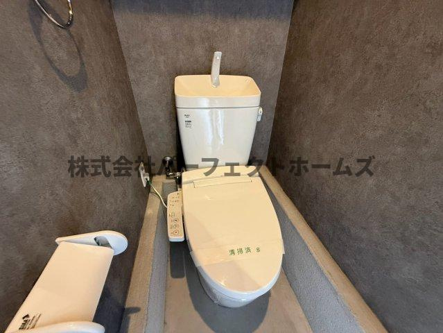 ガレージハウス【Hajime】高宮ベースのトイレ|落ち着いたトイレです