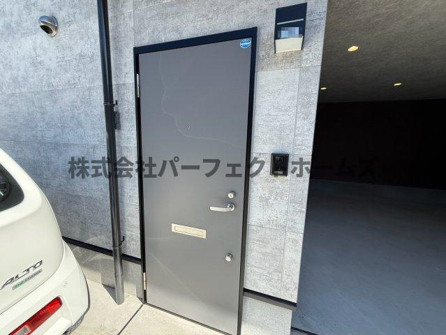 ガレージハウス【Hajime】高宮ベースの玄関|シンプルで使いやすい玄関です