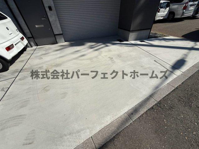 ガレージハウス【Hajime】高宮ベースの駐車場|駐車場があります