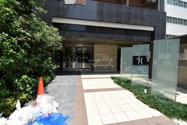 エグゼ心斎橋EASTのエントランス
