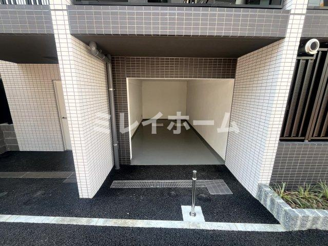 ミライズ武蔵新田レジデンスの駐車場