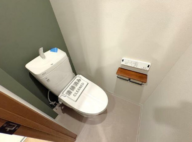 東馬込1丁目戸建のトイレ|清潔感のあるトイレです
