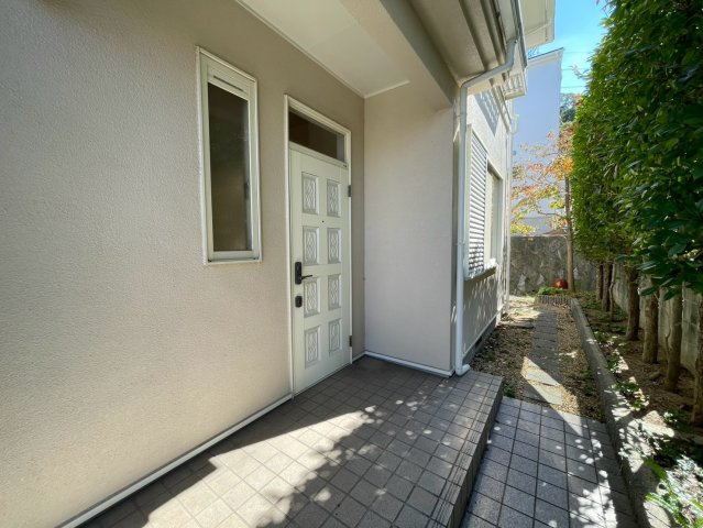 田寺東4丁目中古戸建て（8-7）のエントランス