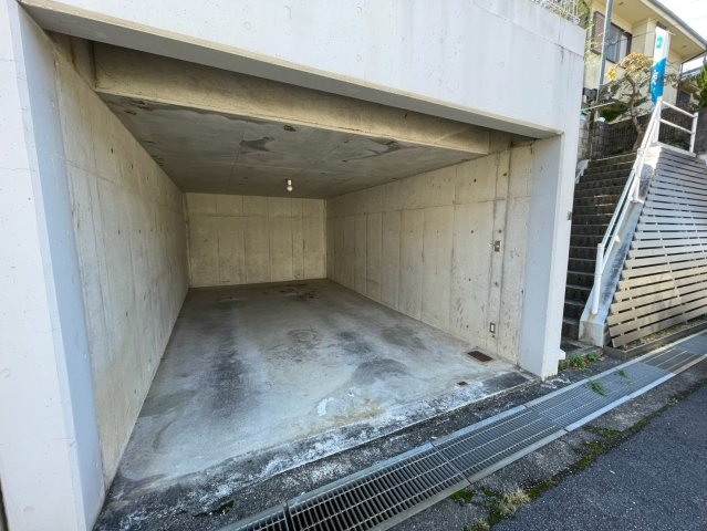 田寺東4丁目中古戸建て（8-7）の駐車場