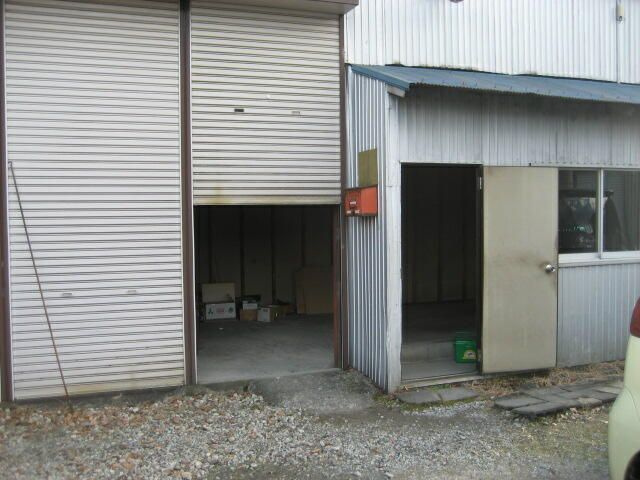 上鶴間工場のエントランス