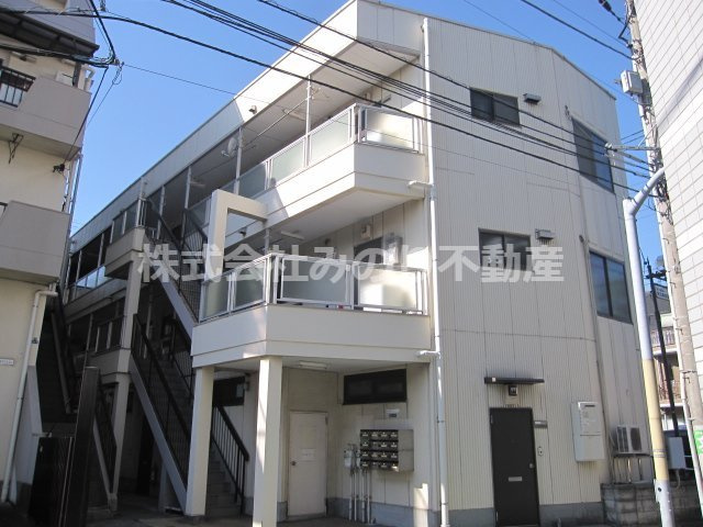 第二福島マンションの外観