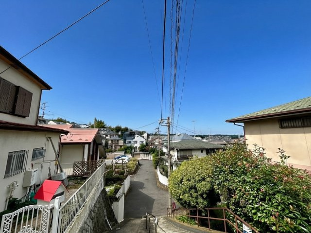 【展望】 | 眺望を気にして物件を探す場合、前面に建物が建っていないか現地で確認しましょう！前面に建物があると景色はもちろん、日当たりや風通しにも影響が出てきます。住んだ時のことを想像しながら現地見学をしましょう。