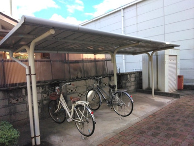 【その他共用部分】 | ヴィラセジュール | 屋根付き駐輪場