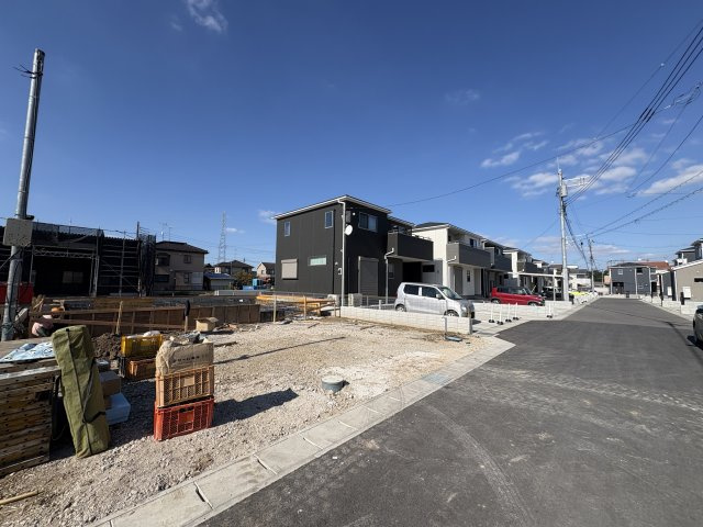 野田市中里第6　新築戸建　4号棟の前面道路含む現地写真