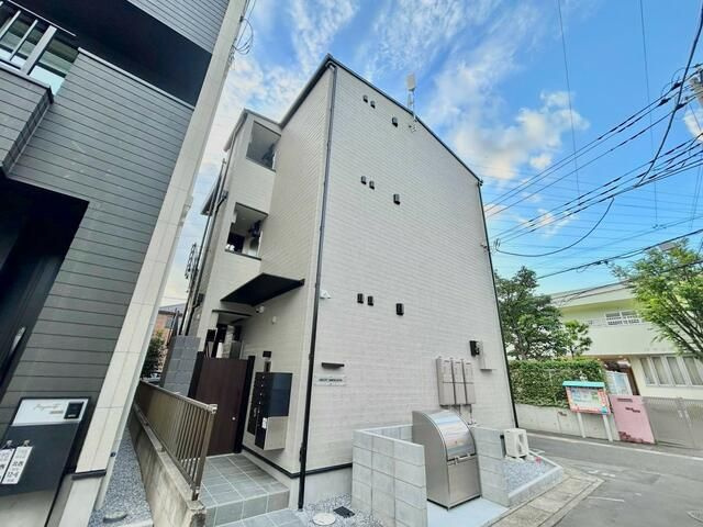ＡＳＣＯＴ　ＯＭＩＹＡ　ＫＩＴＡ　　　１００の外観