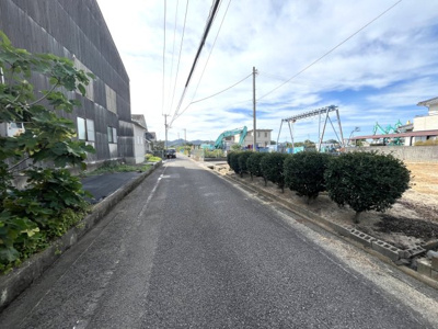 【前面道路含む現地写真】 | 売地　平田町