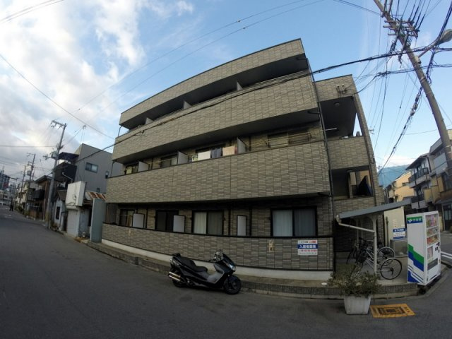 【外観】 | アンプルールフェールドミール