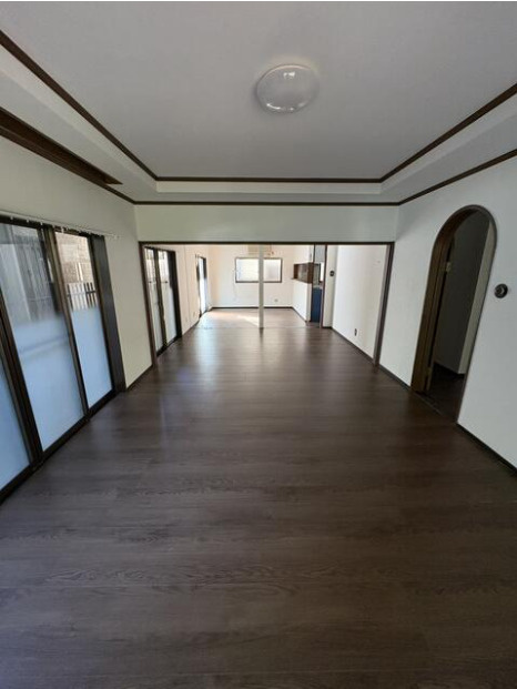 大北山原谷乾町　中古戸建の居間・リビング