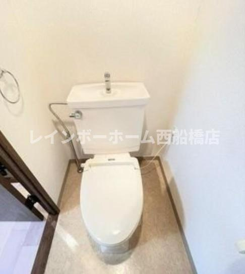 八千代市ゆりのき台６丁目の賃貸マンションのトイレ