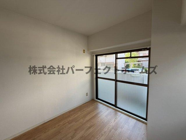 メナール香里園の洋室|ゆったりした洋室です