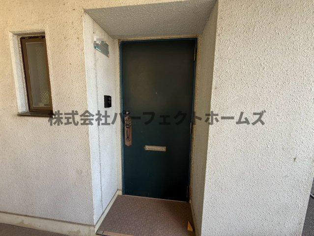メナール香里園の玄関|シンプルで使いやすい玄関です