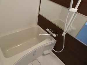 スミカ片山町の浴室