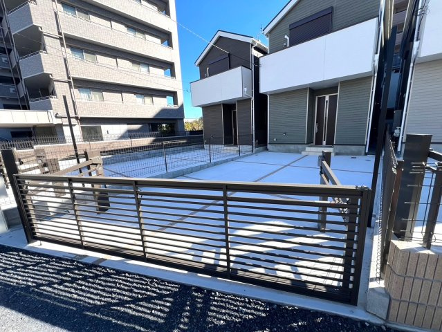 東大和市立野戸建０１の駐車場