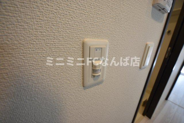 クリスタルグランツ難波WEST