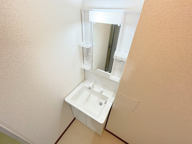 メゾンサクラ9期の独立洗面台