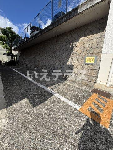 マンション山本第2の駐車場