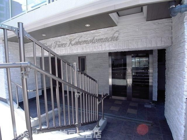 ファーストフィオーレ神戸元町のエントランス