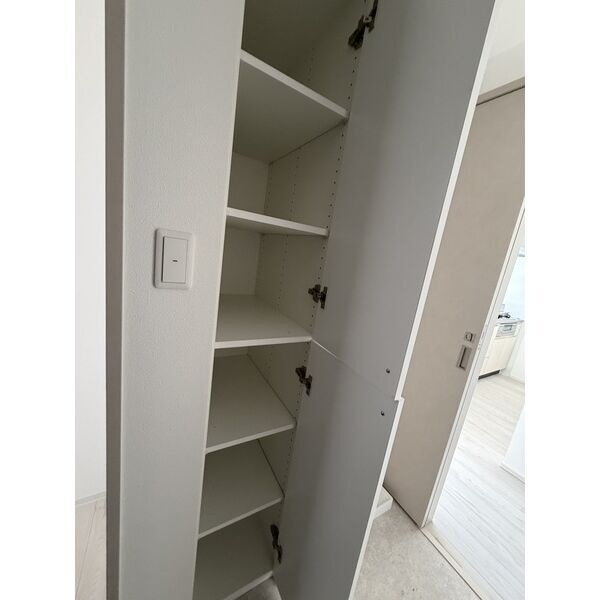 S-RESIDENCE徳川altanoの玄関