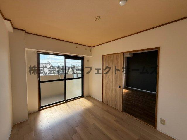 ソシアハイツオクダの洋室|明るい洋室です