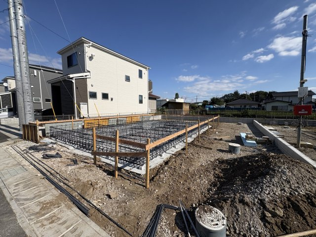 野田市中里第6　新築戸建　5号棟の前面道路含む現地写真