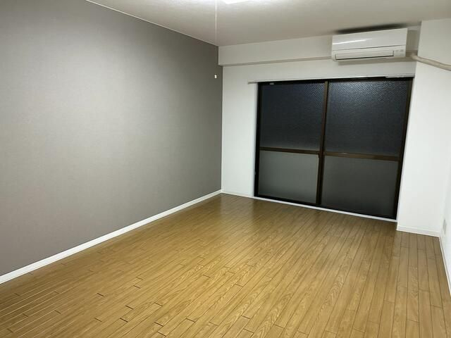 田口第二マンションの居間・リビング