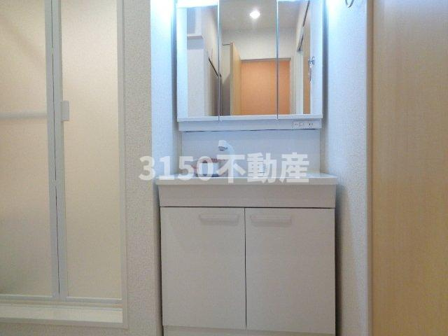プランドール岐南の洗面所|脱衣スペースもあります